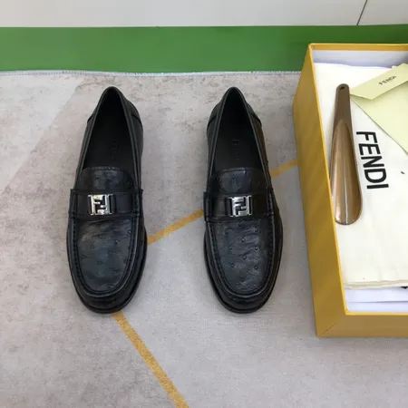 フェンディ ビジネスシューズ