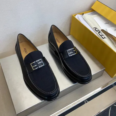 フェンディ ビジネスシューズ