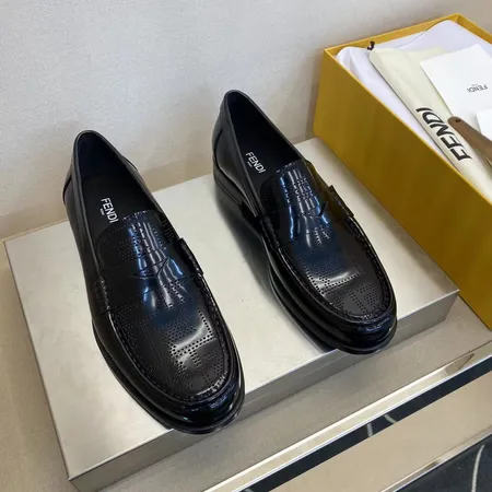 フェンディ ビジネスシューズ