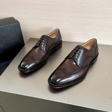 プラダ ビジネスシューズ