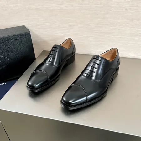 プラダ ビジネスシューズ