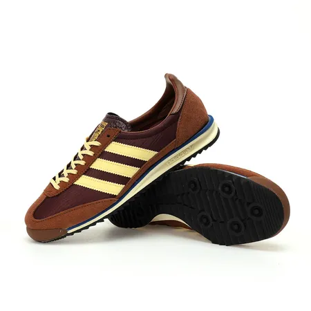 アディダス カジュアルシューズ