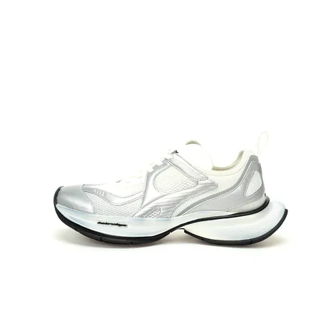 バレンシアガ スニーカー