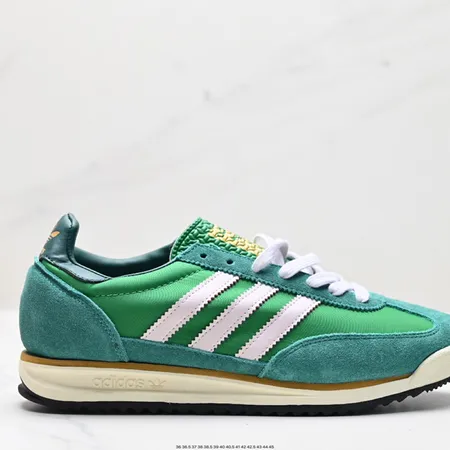 アディダス カジュアルシューズ