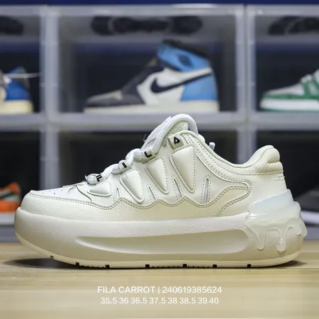 フィラ カジュアルシューズ