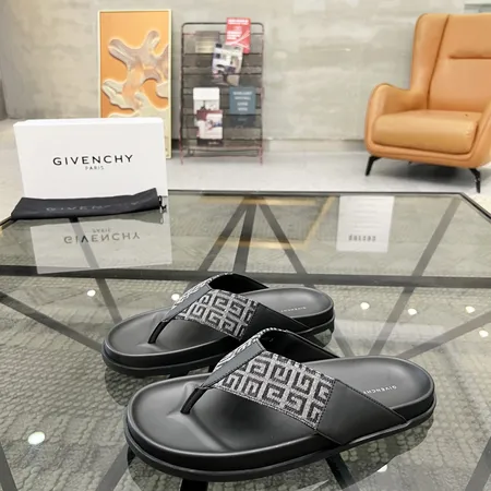 ジバンシィ スリッパ