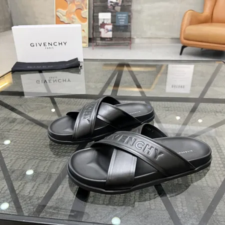 ジバンシィ スリッパ