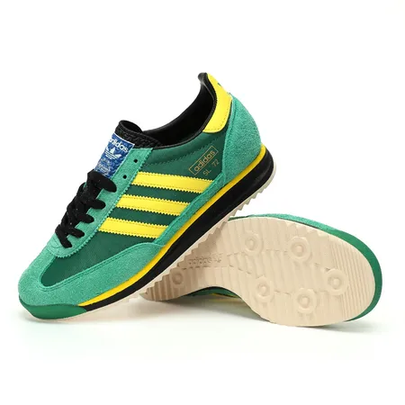 アディダス カジュアルシューズ