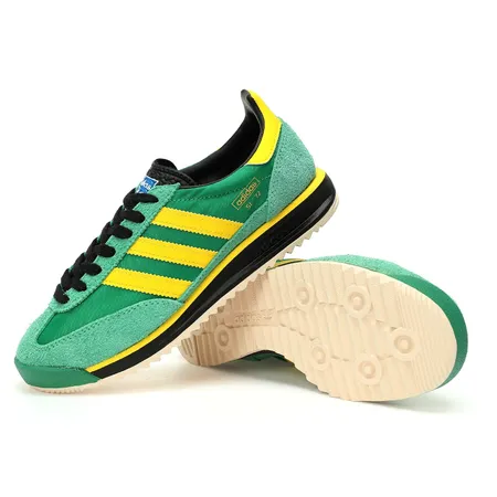 アディダス カジュアルシューズ