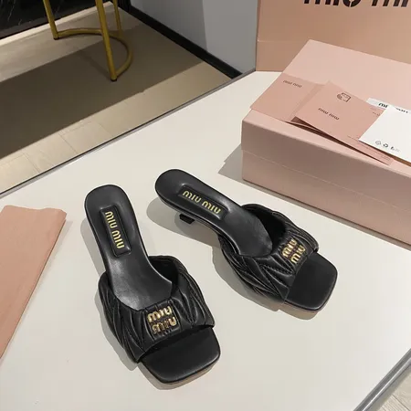 ミュウミュウ スリッパ