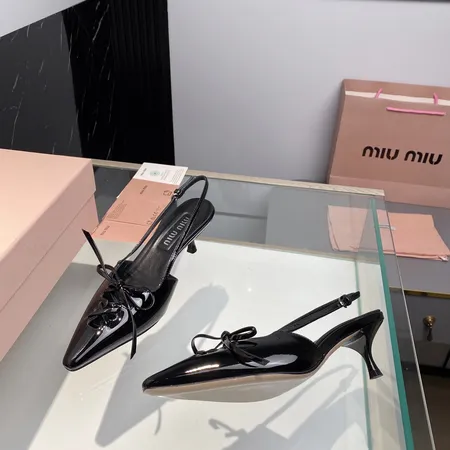 ミュウミュウ サンダル