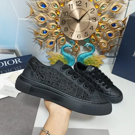 ディオール カジュアルシューズ