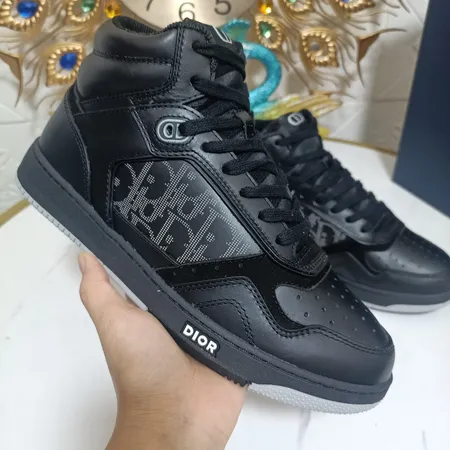 ディオール カジュアルシューズ