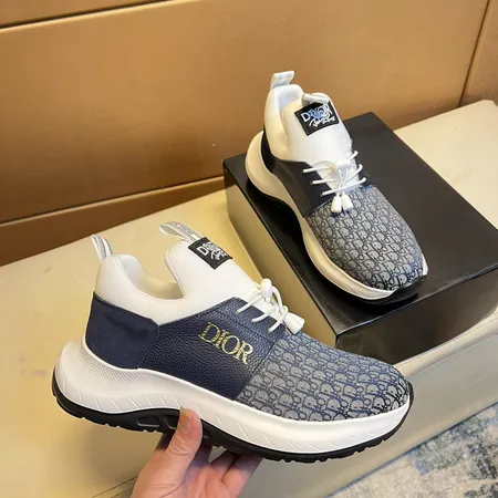 ディオール スニーカー