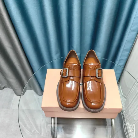 ミュウミュウ ビジネスシューズ