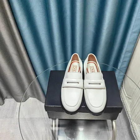 シャネル ビジネスシューズ