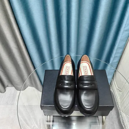 シャネル ビジネスシューズ