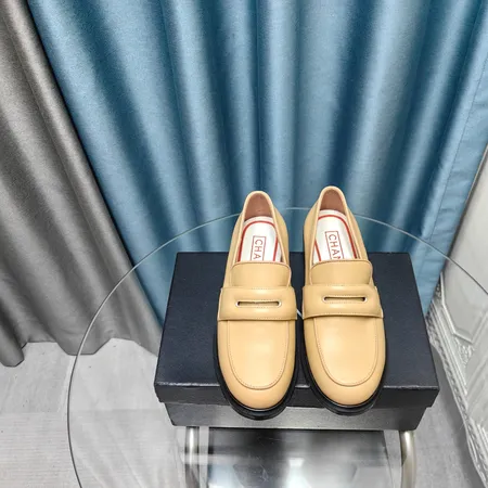 シャネル ビジネスシューズ