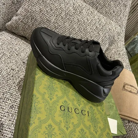 グッチ スニーカー