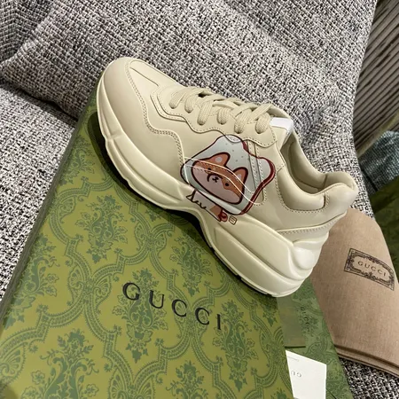 グッチ スニーカー