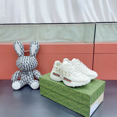 グッチ スニーカー