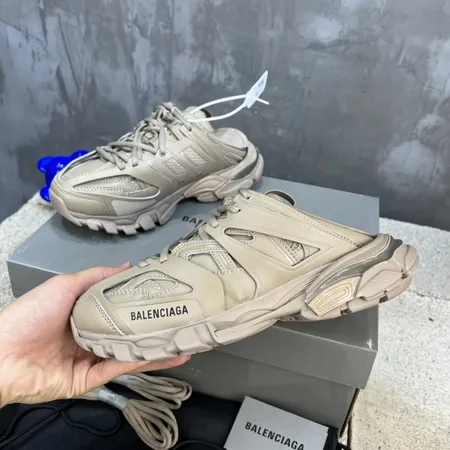 バレンシアガ カジュアルシューズ