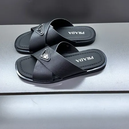 プラダ スリッパ