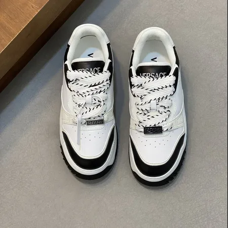 ヴェルサーチ カジュアルシューズ