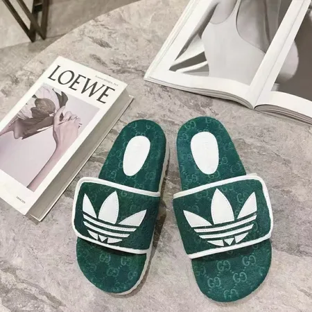 グッチ スリッパ