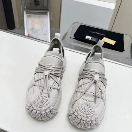 アルマーニ スニーカー