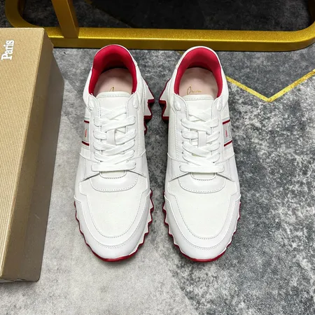 クリスチャン・ルブタン スニーカー