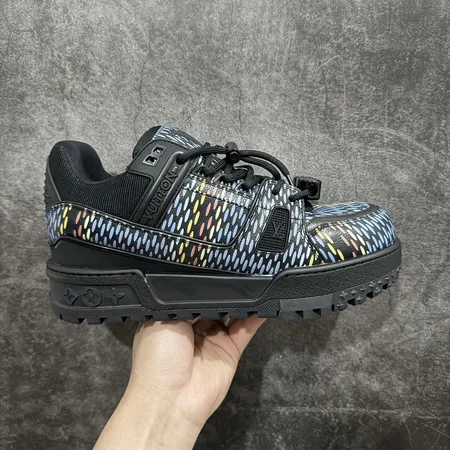 ルイヴィトン カジュアルシューズ