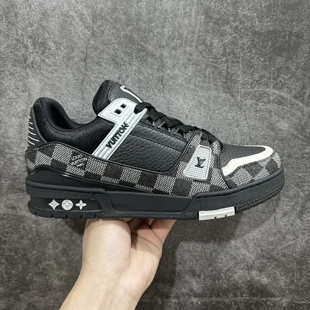 ルイヴィトン カジュアルシューズ