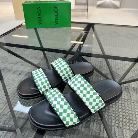 ボッテガ ヴェネタ スリッパ