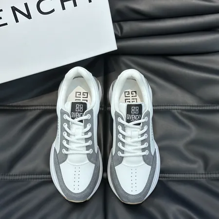 ジバンシィ カジュアルシューズ