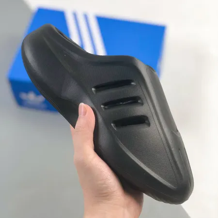 アディダス サンダル