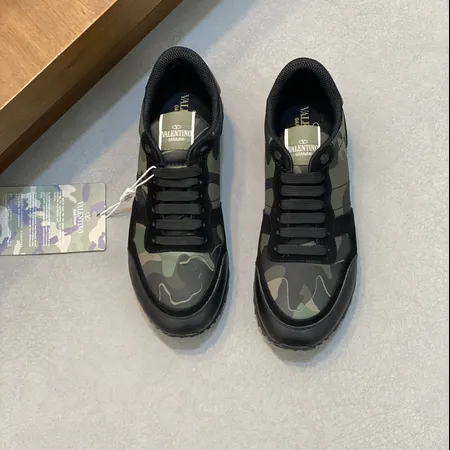 ヴァレンティノ カジュアルシューズ