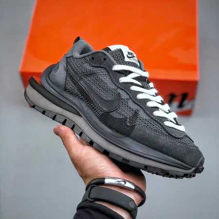 ナイキ カジュアルシューズ