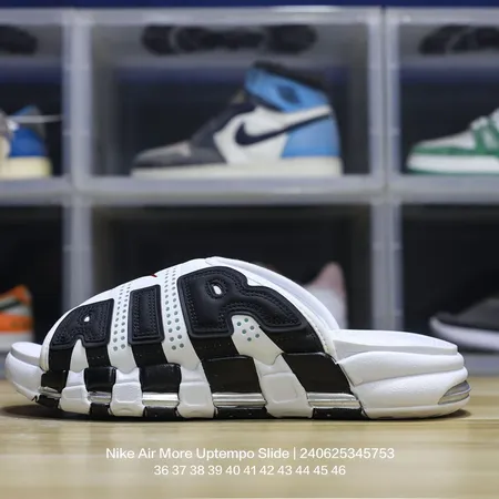 ナイキ スリッパ