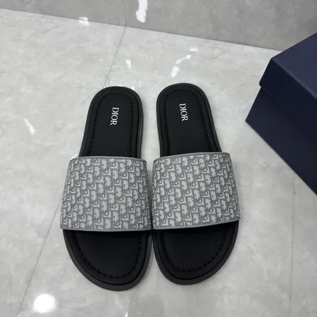 ディオール スリッパ
