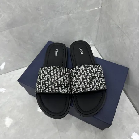 ディオール スリッパ