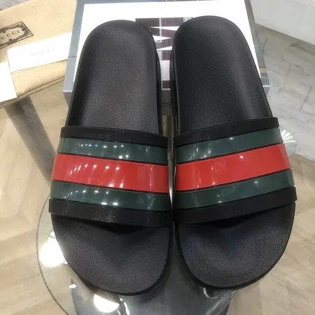 グッチ スリッパ