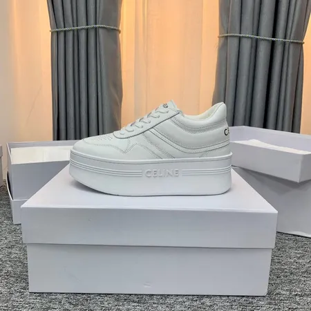 セリーヌ カジュアルシューズ