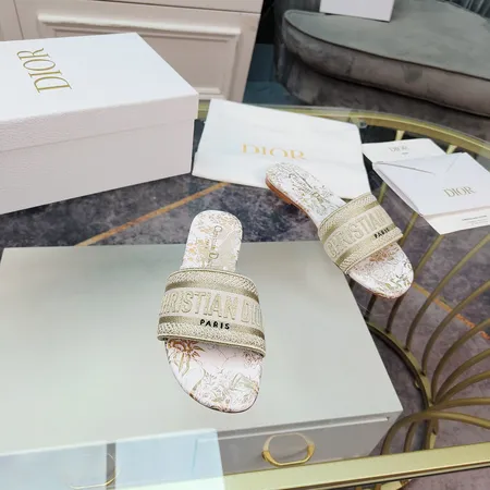 ディオール スリッパ