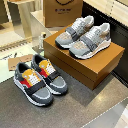 バーバリー ス スニーカー