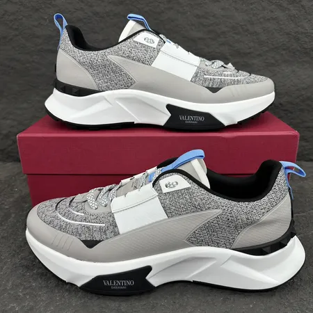 ヴァレンティノ カジュアルシューズ