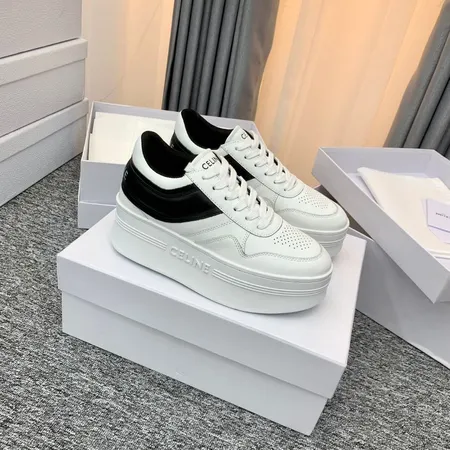 セリーヌ カジュアルシューズ