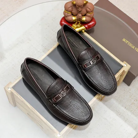 ボッテガ ヴェネタ ビジネスシューズ