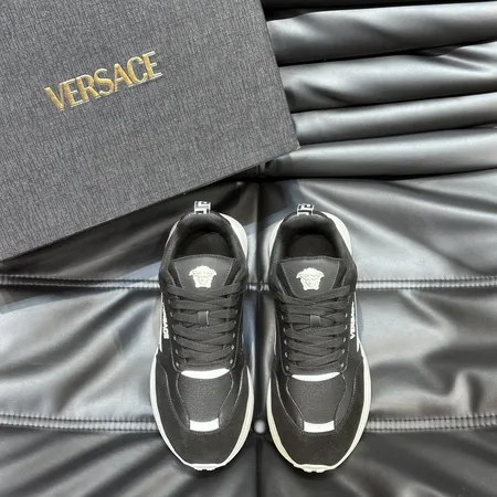 ヴェルサーチ カジュアルシューズ