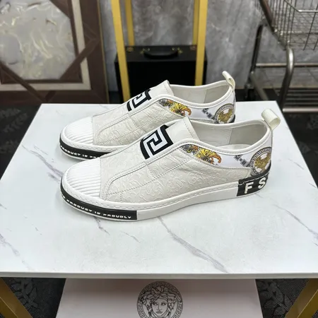 ヴェルサーチ カジュアルシューズ